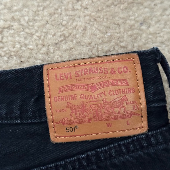 Levi's Black Frayed Jean Shorts - Picture 4 of 7